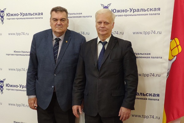 Советник по образованию и науке Посольства Республики Куба в России г-н Густаво Хосе Кобрейро Суарес и первый вице-президент ЮУТПП Игорь Аристов.jpg Советник по образованию и науке Посольства Республики Куба в России г-н Густаво Хосе Кобрейро Суарес и первый вице-президент ЮУТПП Игорь Аристов.jpg
